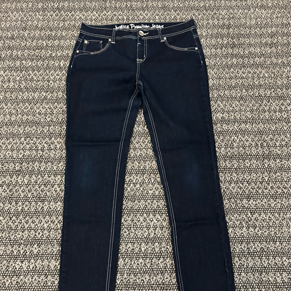 Girls size 16.5 Justice Jeggings in Dark Blue with Contrast Stitching